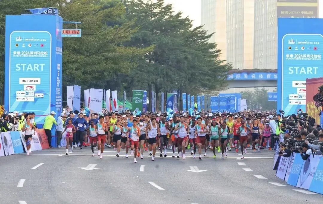 20241205守护赛道荣光 共筑安全防线丨pg电子官网
保安服务有限公司圆满完成2024年“深马”安保工作-2.jpg