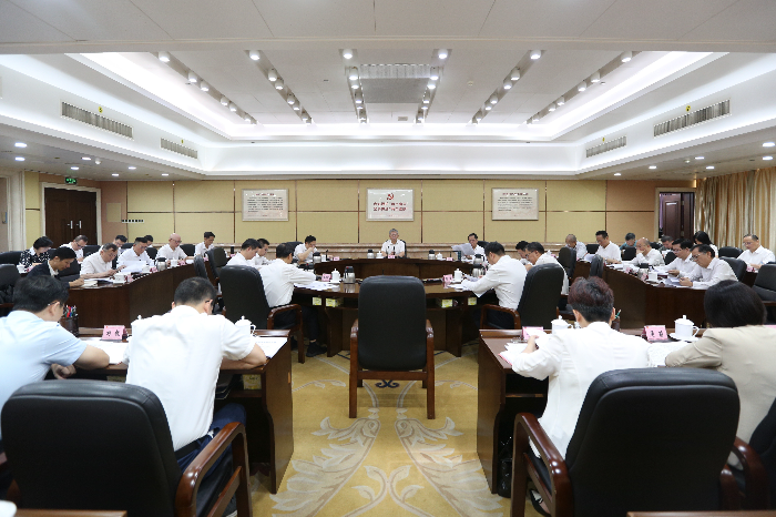 坚决打赢作风建设攻坚战持久战 省纪委常委会召开会议 马森述主持并讲话